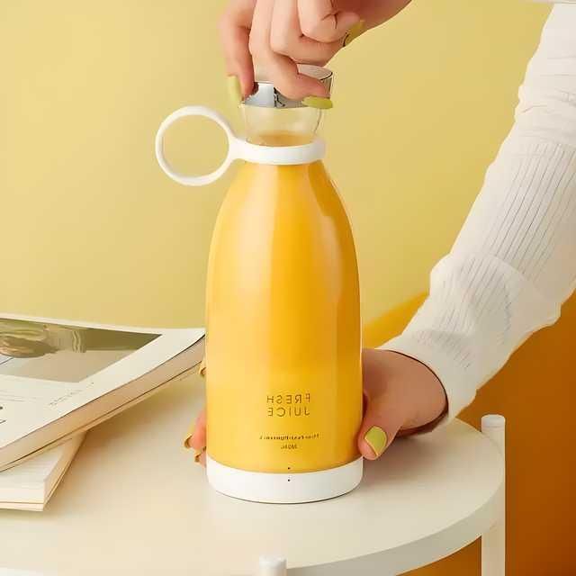 Mini Electric Fruit Mixer – Travel Friendly
